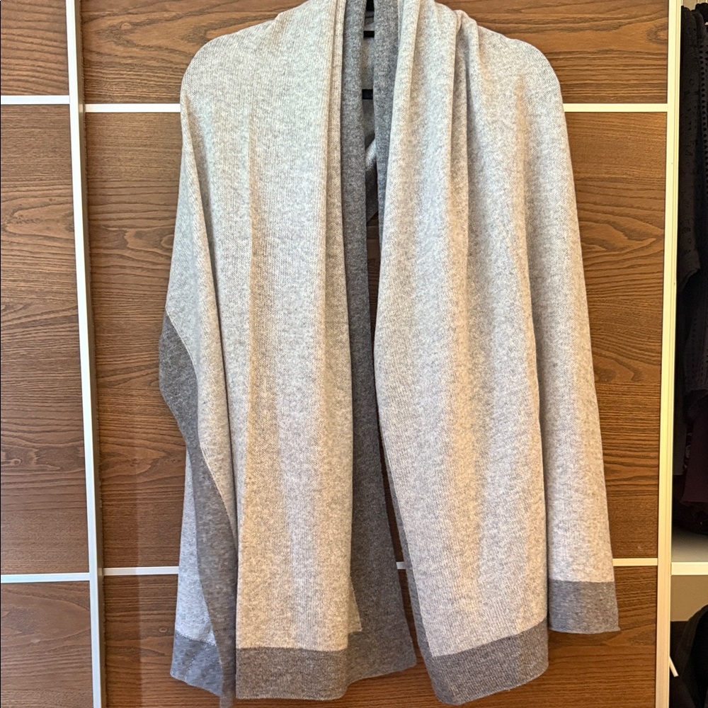 J. McLaughlin Gray Pashmina